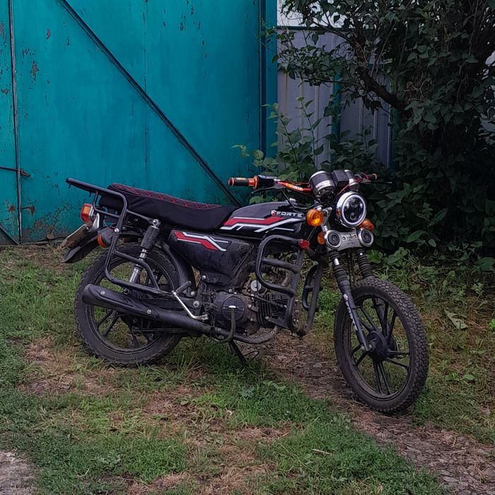 Срочно продам мотоцикл forte 125