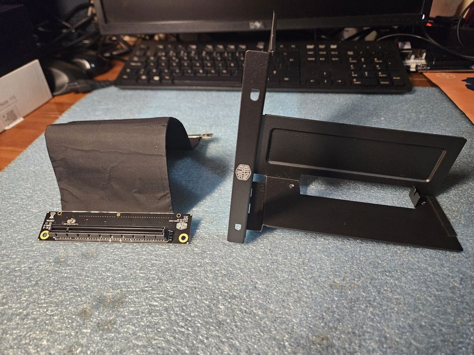 Cooler Master Vertical GPU Mount Bracket444363547219732481