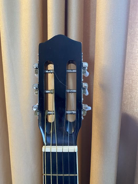 Gitara akustyczna