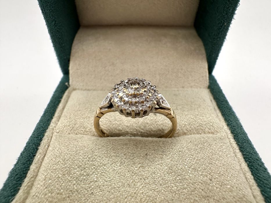 Złoty pierścionek z diamentami 0,25ct