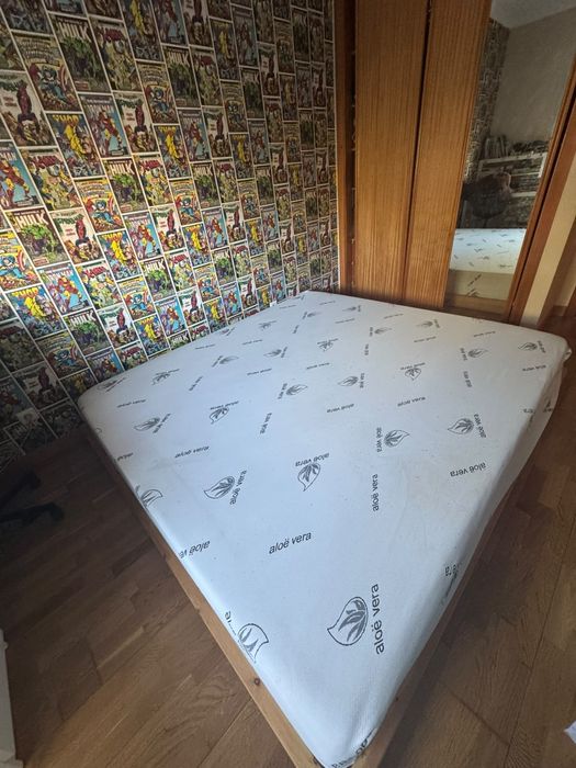 Base de cama e colchão