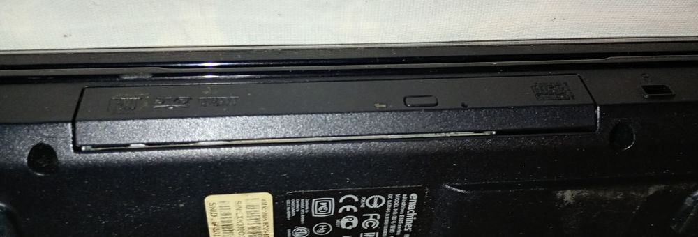 ноутбук Acer Emachines 525 повний комплект