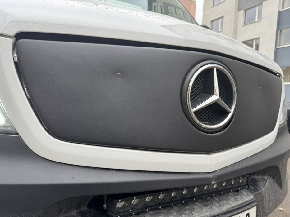 Mercedes Sprinter W906 2006-2018 рр. Зимова накладка на решітку