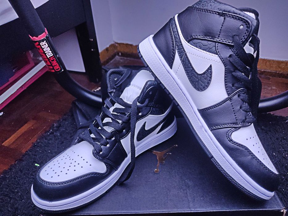 Air Jordan 1 mid