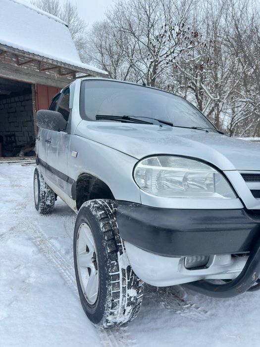 Продам ніва шевроле