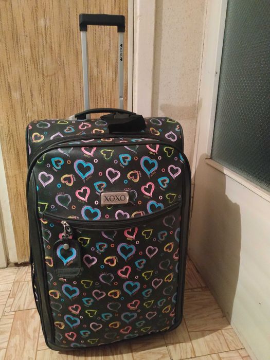 Валіза XOXO з сердечками