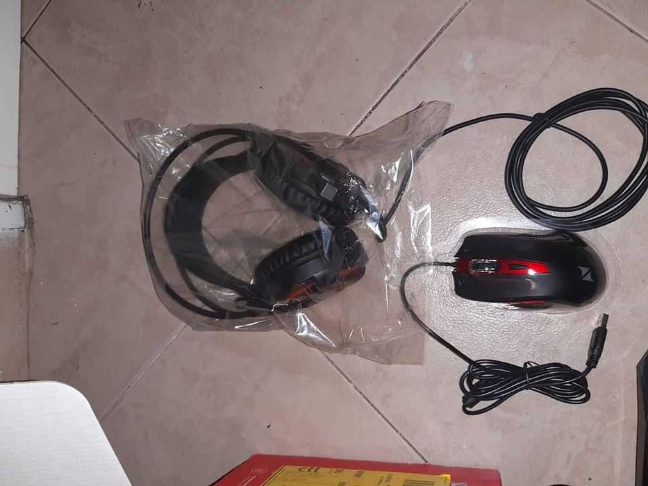 Conjunto gaming NPLAY - Nunca usado