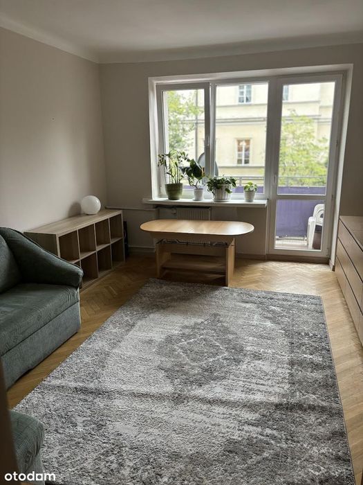 Dwupokojowe mieszkanie z balkonem i garażem w Śródmieściu