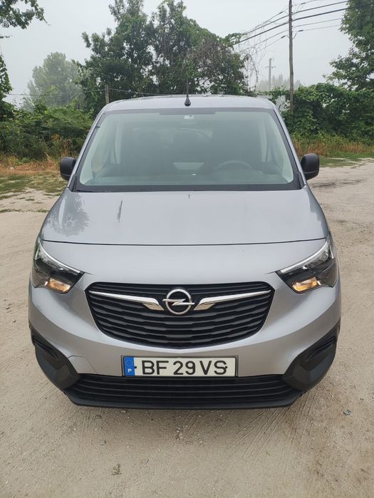 Carrinha Opel Combo 2023