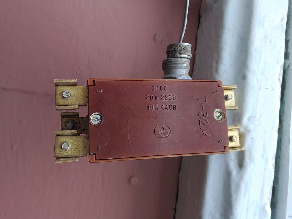 Продам терморегулятор Т-32м робочий в хорошому стані.ссср