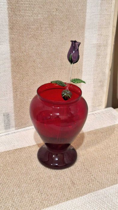 Wyjątkowo ładny, burgund Wazon Amfora Flakon szklany barwiony w masie