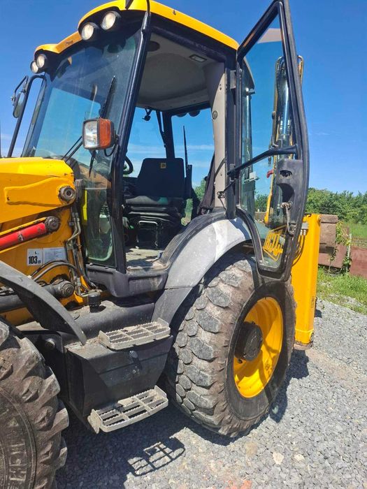 екскаватор-навантажувач 4СХ