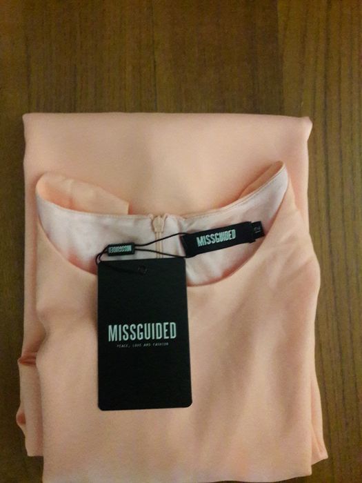 Missguided nowa, zgrabna sukienka minimalistyczna r L/40/12