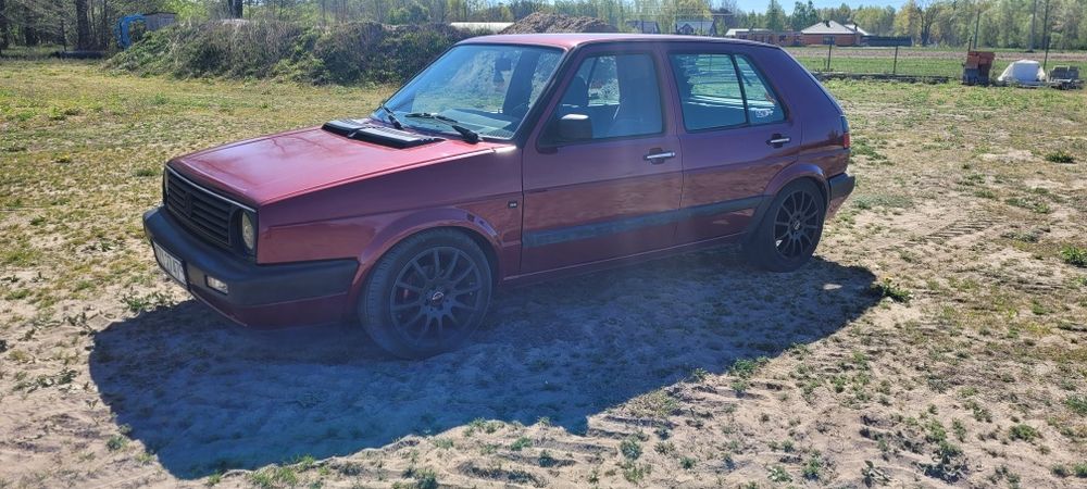 Volkswagen Golf 2