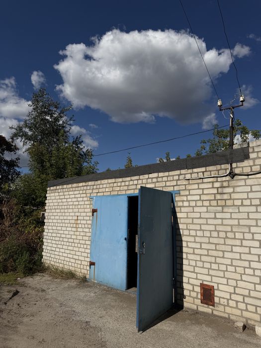 ПРОДАМ ГАРАЖ з додатковою земельною ділянкою