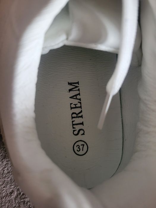 Кросівки білі,  р.36