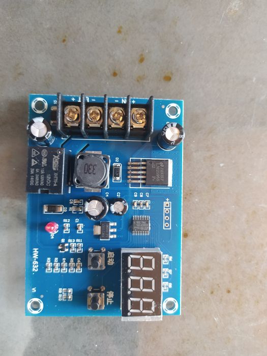 Контроллер заряда аккумулятора