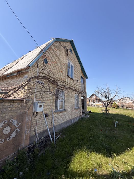 Продаж 2-х поверхової дачі 83 кв.м  на 6 сотках Мощун
