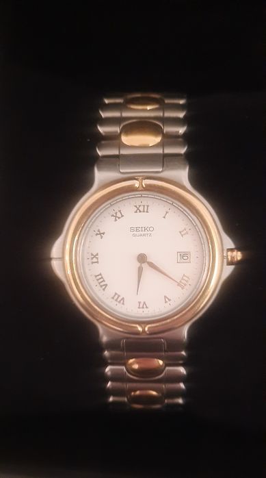 Seiko наручные часы на браслете.