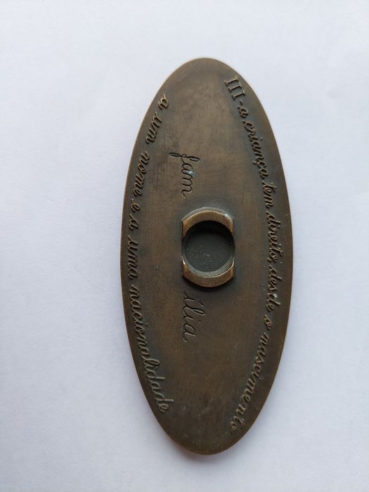 Medalha/Medalhão comemorativo dos Direitos da Criança