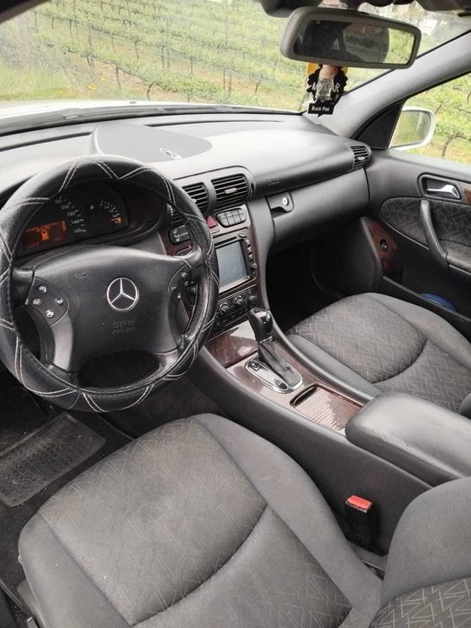 Mercedes Benz C220 cx automática 150cv