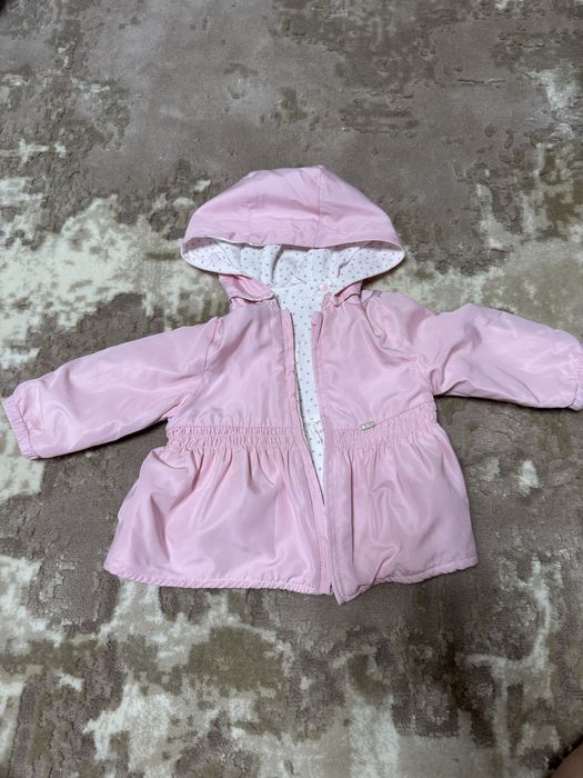 Продам курточку mayoral на девочку