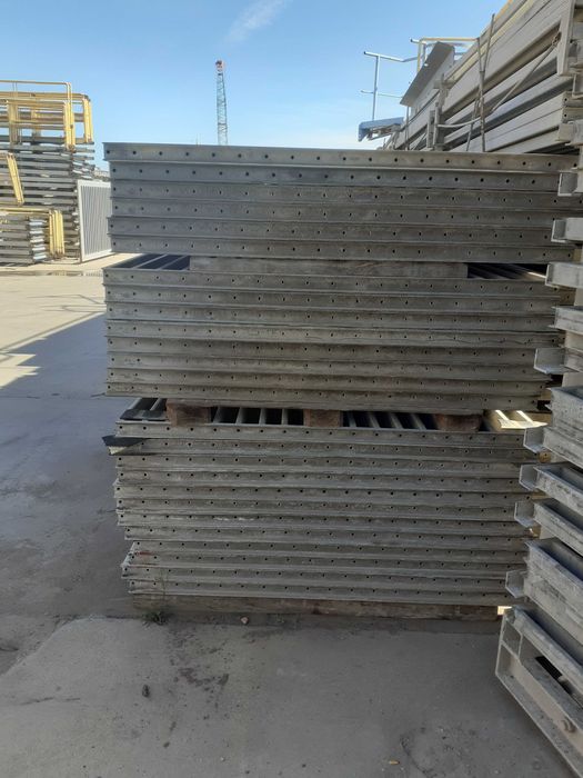 Estrados de tubo galvanizado