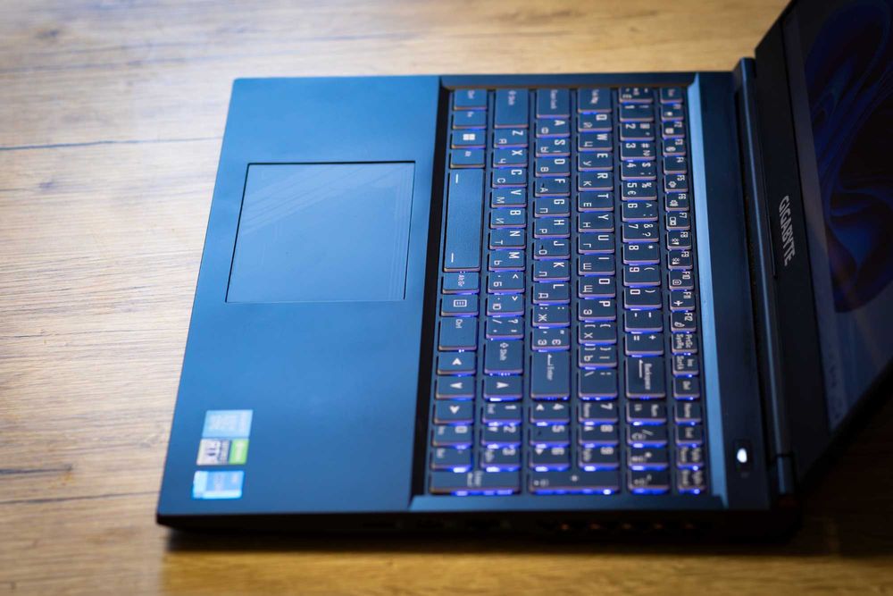 12 ядер i5-12500h RTX3050 16gb + 1tb Gigabyte G5. Игровой ноутбук