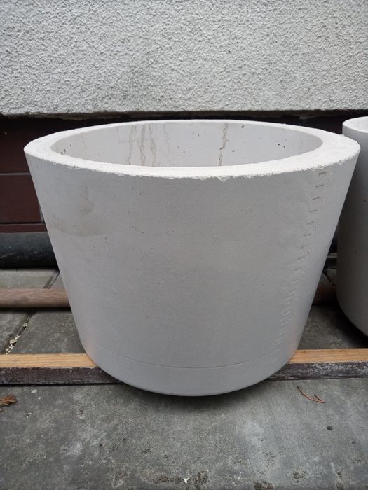 Okrągła donica betonowa fi 35 cm 12 l