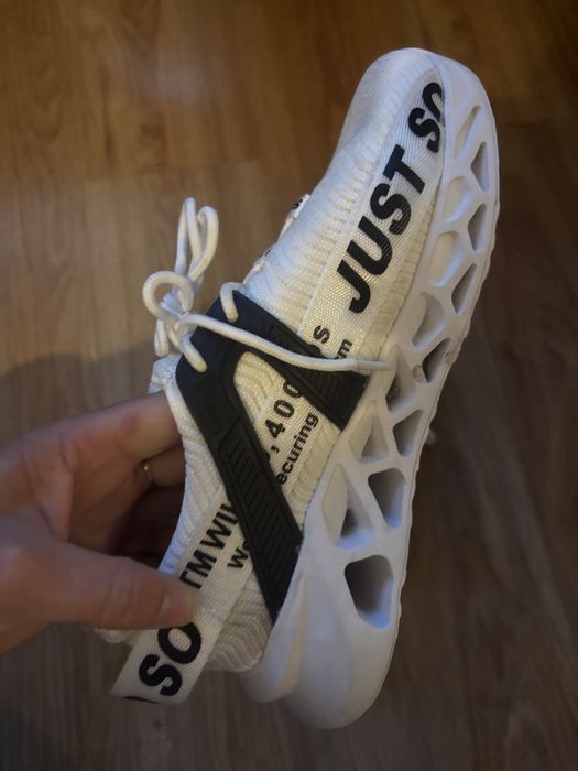 Buty  sportowe 40