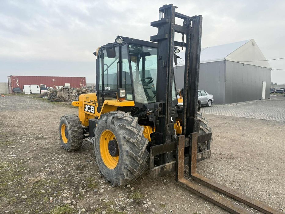 JCB 940  JCB 940 RTFL Manual Klimatyzacja 75KM Diesel Długie widły Fv23%