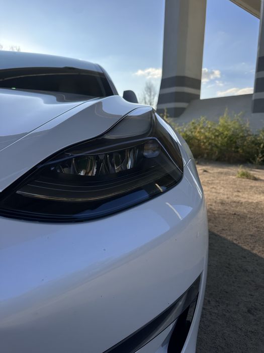 Tesla 3 Perfomance