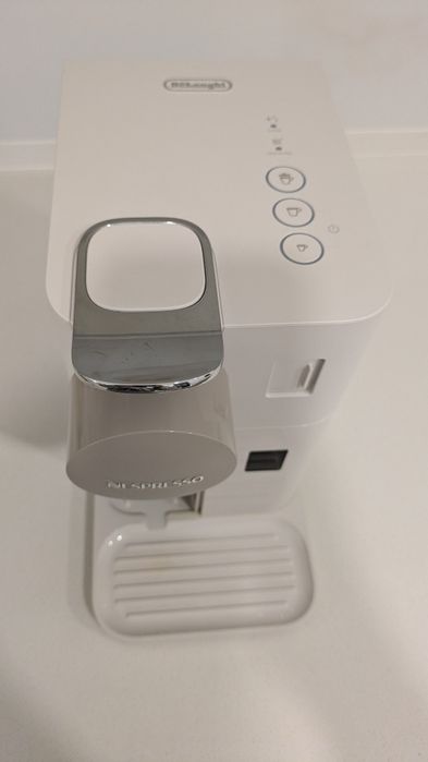 Máquina de Café - Nespresso Lattissima One Evo EN510.W Branco