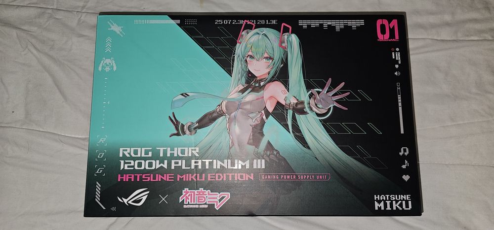 Asus Hatsune Miku cooler psu torre