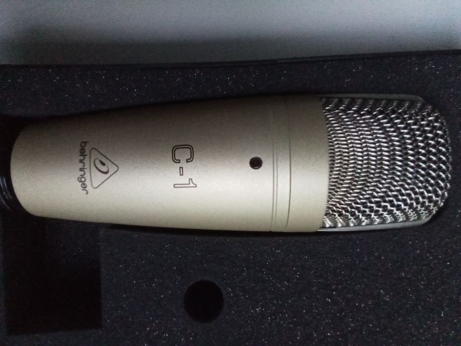 Микрофон конденсаторный Behringer C1 XLR в кейсе
