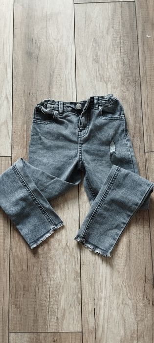 Джинси для дівчинки.