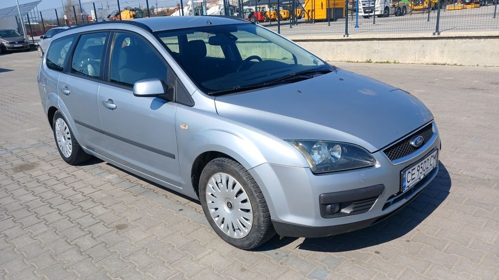 Форд фокус  2005р 1,6 бензин