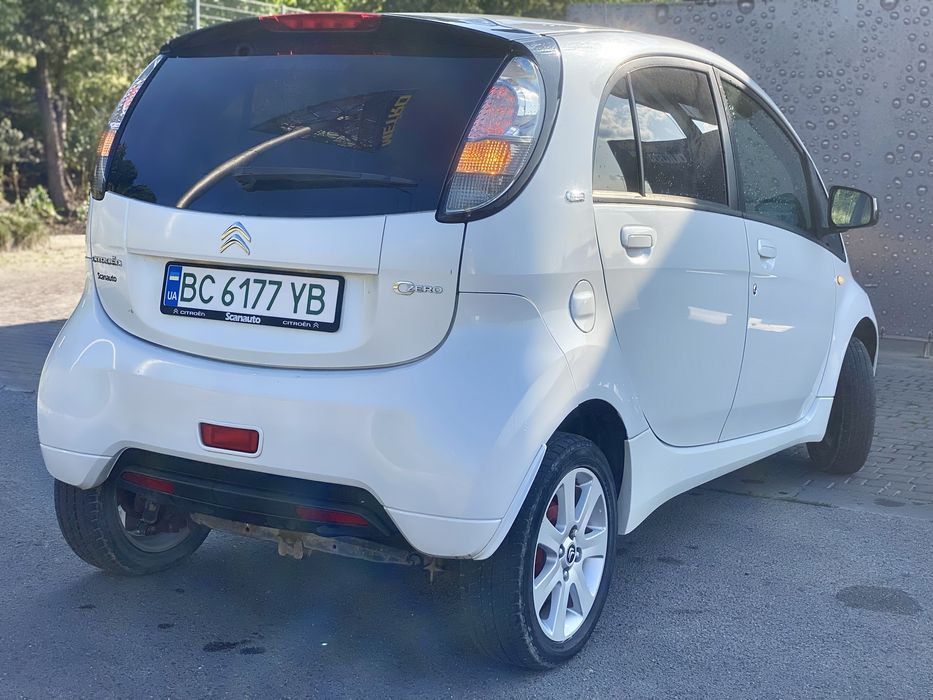 Продам в гарному стані citroen c-zero