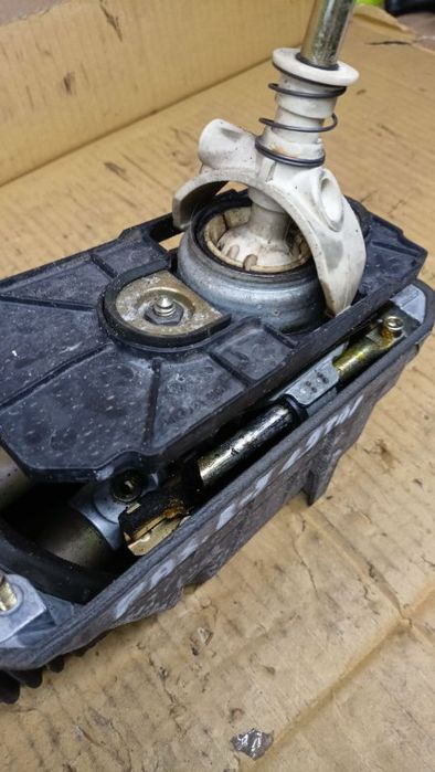Passat B5 1, 9 TDI lewarek zmiany biegów