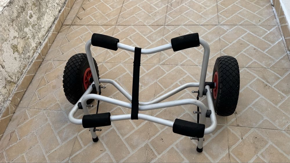 Carrinho de Transporte para Canoas, Kayak,Caiaques e Pranchas