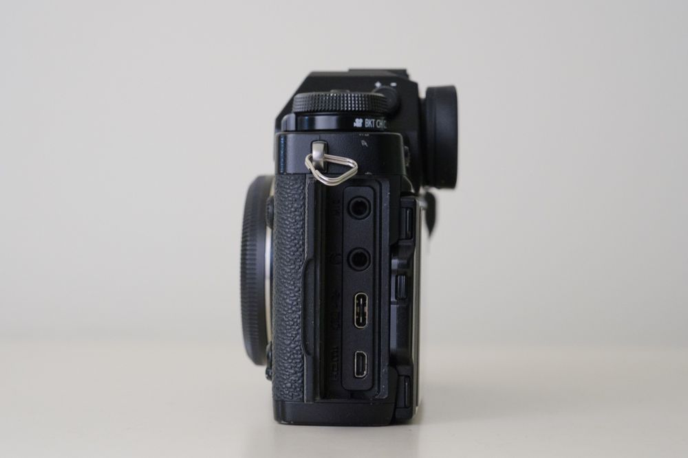 Fujifilm X-T3 + cage