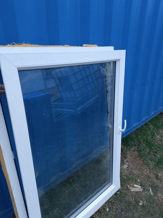 Okno 102x142 plastikowe rozwierno uchylne białe