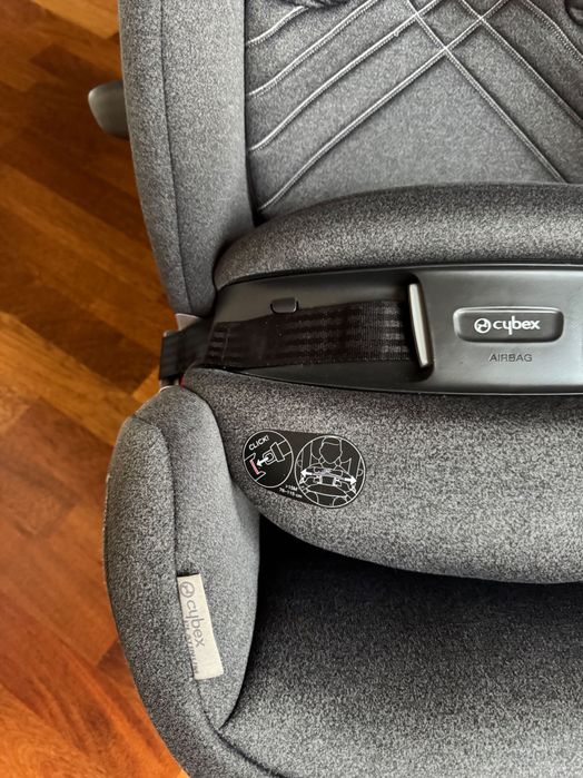 Cybex Anoris T i-Size Fotelik Samochodowy 9-21 kg