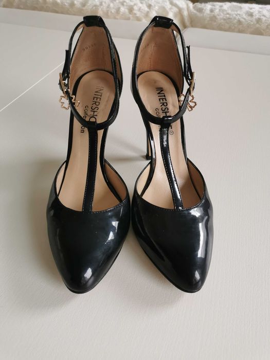 Sprzedam buty na obcasie Intershoe