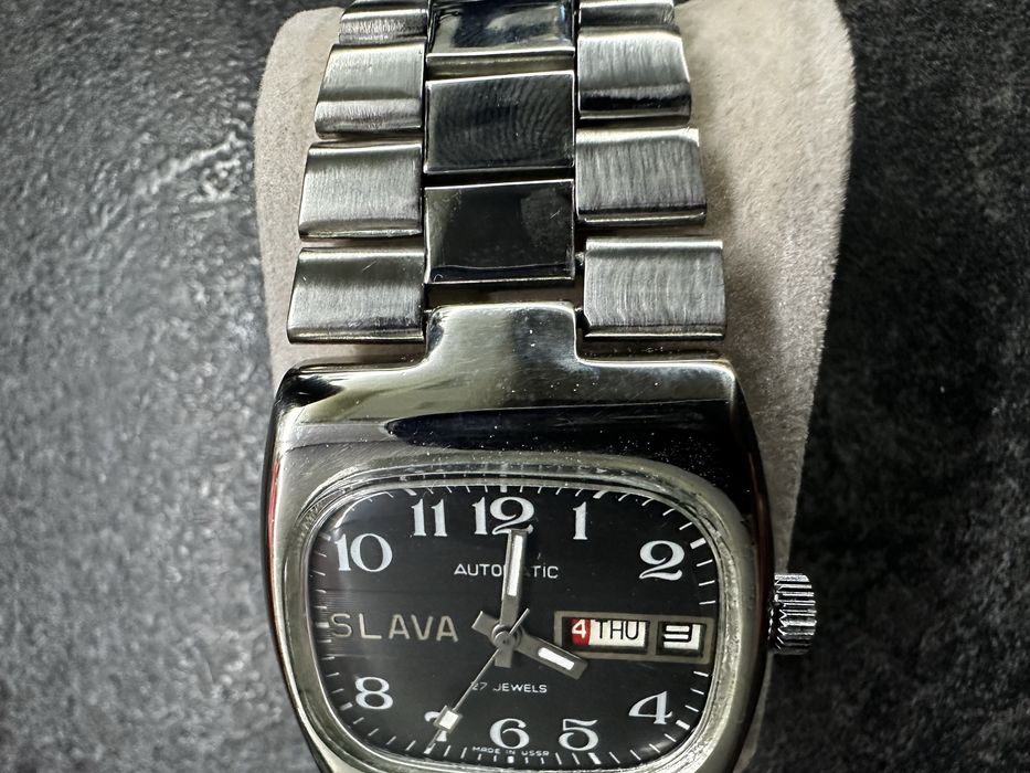 Продам наручные часы Слава танк телевизор как новые не ракета полет