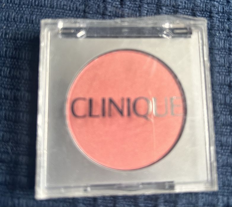 Clinique Róż- Precious Posy