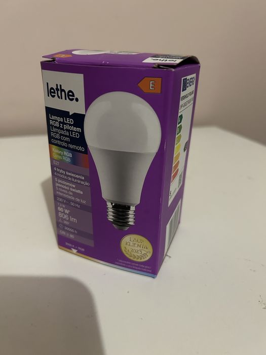 Żarówka LED z pilotem