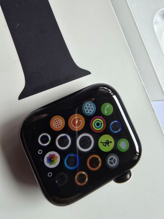 Apple Watch Series 5 LTE 40mm