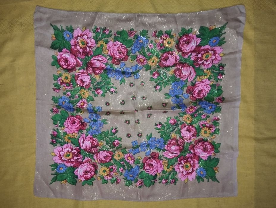 Платки шерстяные, времён СССР.