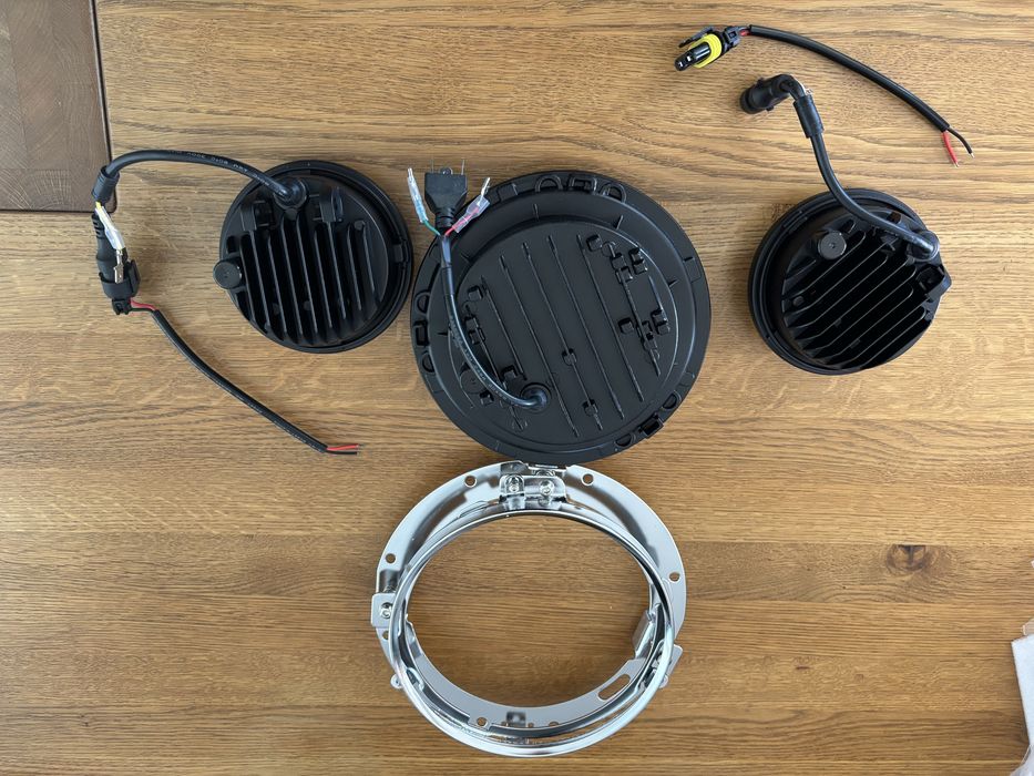 Lampa Led 7'' mocowanie plus Lithbary 4,5 Harley, Yamaha, Honda Suzuki